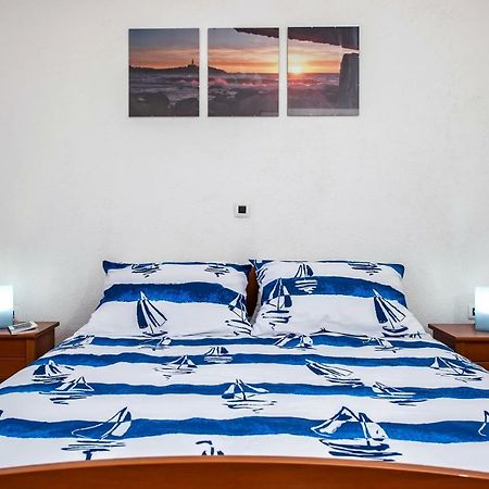 Apartment Bora Rovinj Extérieur photo