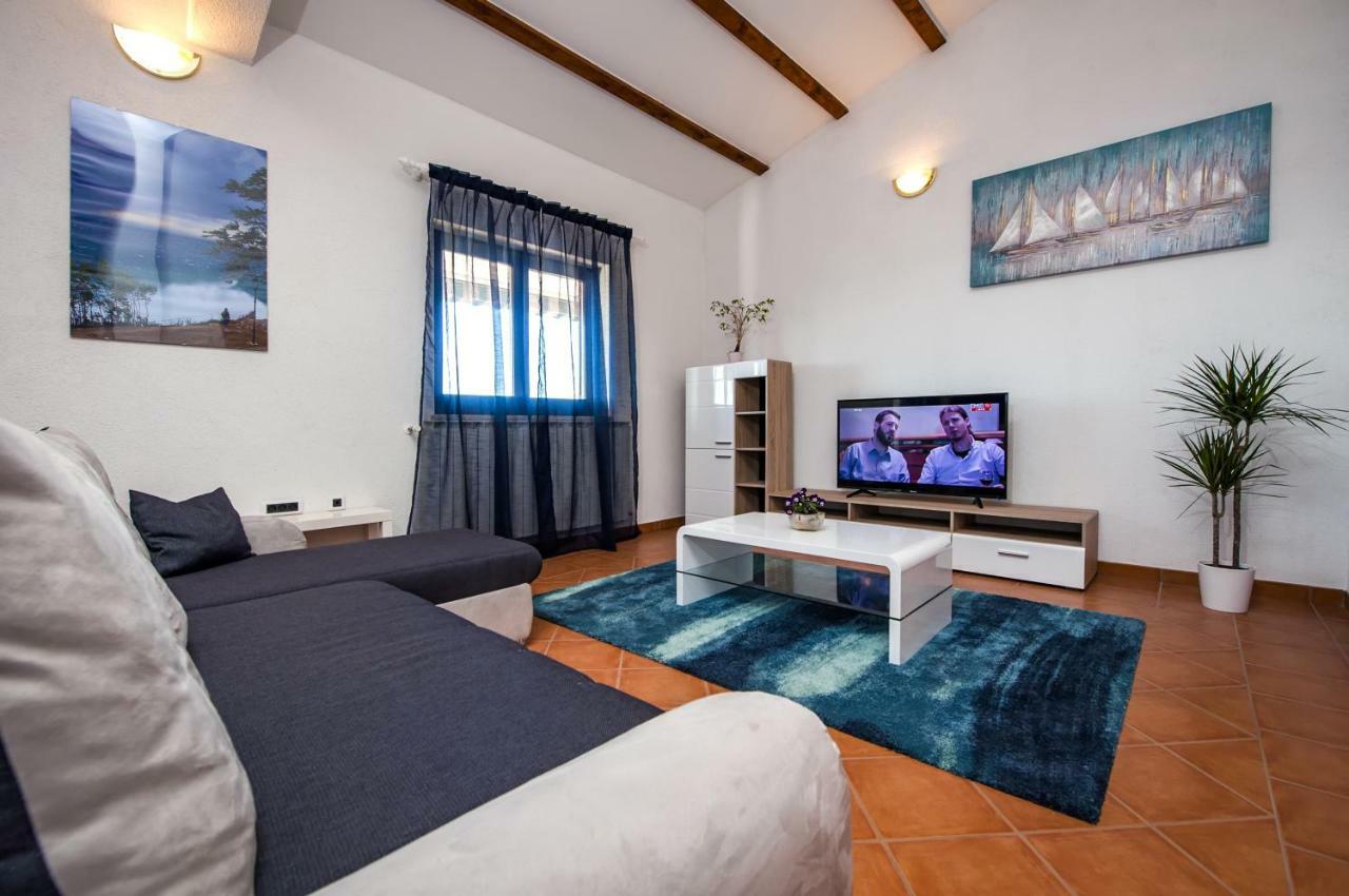 Apartment Bora Rovinj Extérieur photo